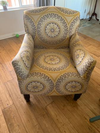Accent chair 1