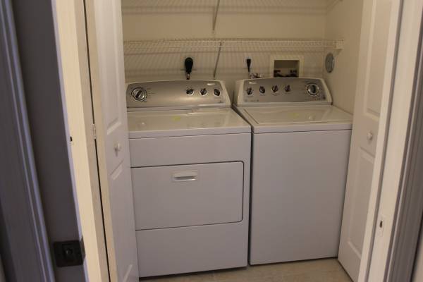 $2,150 / 2br - $2150 CONVENIENT 2B/2B IN DEVONAIRE (PEMBROKE PINES)64002014095875124