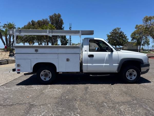 2003 Chevrolet Silverado 2500 LS - Photo 6
