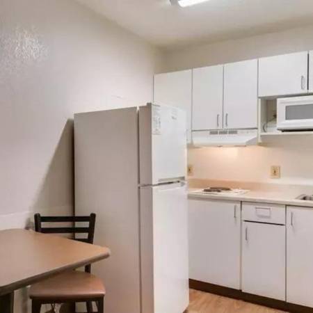 $1,250 / 1br - Your Ideal Stay - Affordable Monthly Rates, No Deposit Needed! (14800 E 42nd St S, Independence, MO)63902942821635122