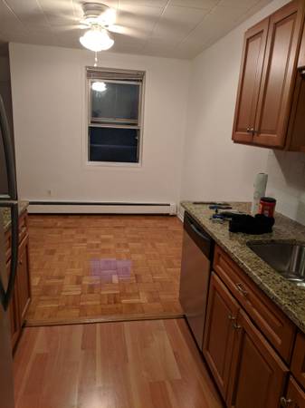 $2,100 / 1br - 800ft2 - 1 Bedroom Condo Yonkers NY (Dunwoodie Heights)63874741424257122