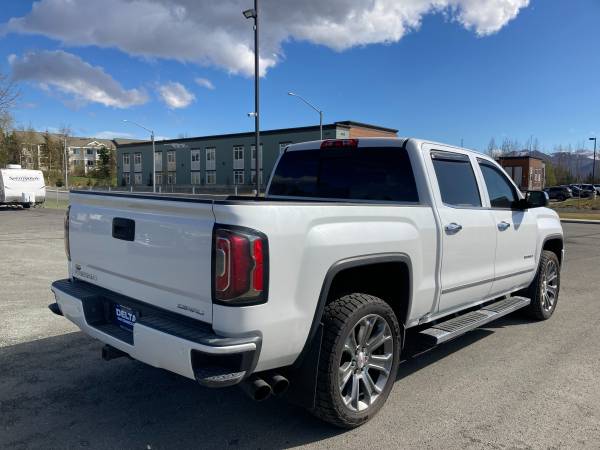 2017 GMC Sierra Denali 1500 4x4 / 6.2L V8 - $34,999 (Anchorage)63442798103939124