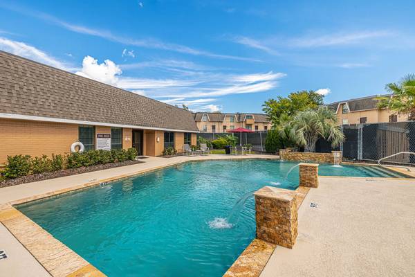 $699 / 1br - 655ft2 - 1 BD (3400 Shady Hill Dr, Baytown, TX)63924043261059121