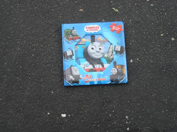 THOMAS & FRIENDS FIVE PUZZEL BOOK 1