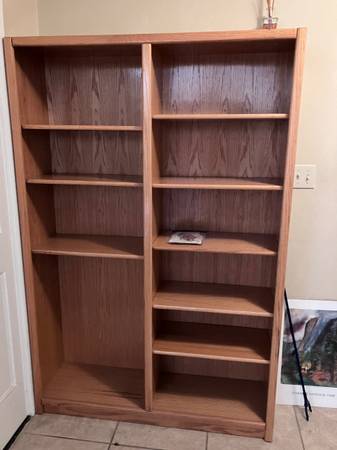 Large wooden bookcase 1