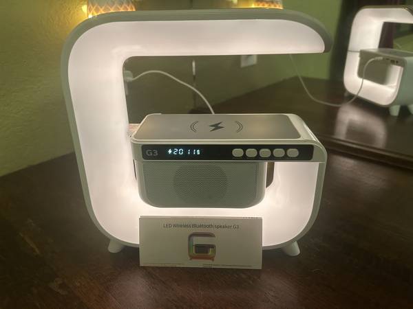 LED Wireless Bluetooth Speaker Charger 1