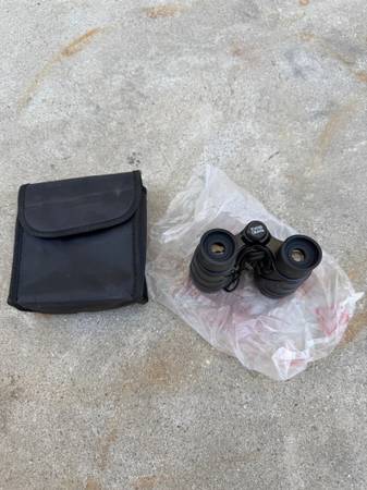 SMALL BINOCULARS 1