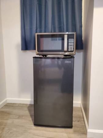 $1,095 / 120ft2 - ROOM FOR RENT IN BURBANK (Burbank)64035738538371123