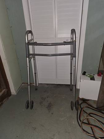 Walker, bariatric 1