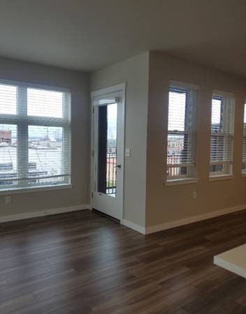 $3,200 / 2br - 1024ft2 - Fairhaven Towers, la "joya de la corona" de Fairhaven! (Bellingham)63935190881539123