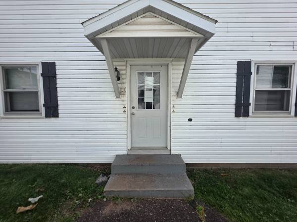 $825 / 2br - $825 | 2BD 1BA| 847 N Hastings Way Apt A| Disponible 1/10/2025 (Eau Claire)63845959890307121