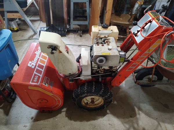 Simplicity snow thrower 1