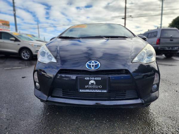 2012 Toyota Prius c Three - $5,999 (Seattle)63623395788419121