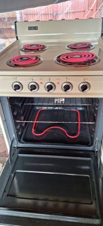 24" electric stove 1