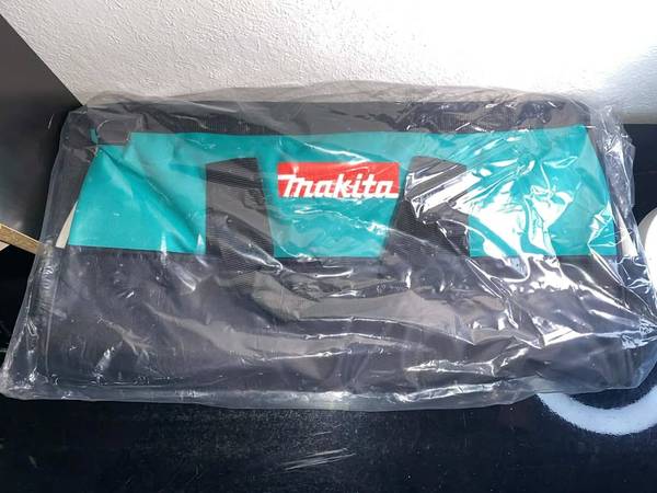 MAKITA(BRAND NEW*****) Contractor Bag 20” 1