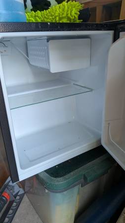 Cube Fridge 1