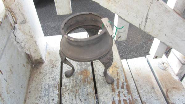 Art deco silverplate stand 1