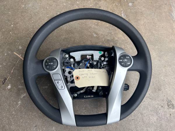 Toyota Prius Steering Wheel 2010-2015 Oem Controls Bluetooth 1