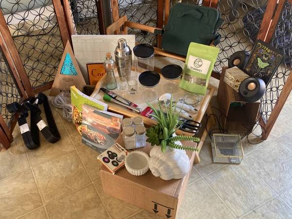 MEGA BUNDLE - 34 items for one low price 1