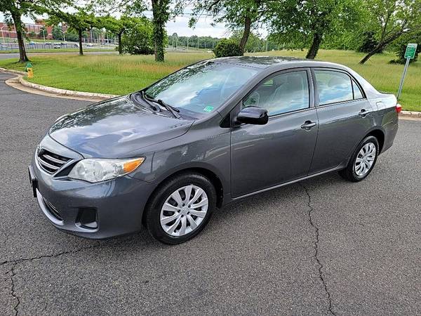 2013 TOYOTA COROLLA - $5995.0063618594443649121