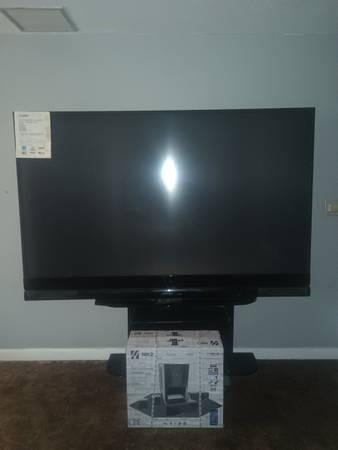 HOME THEATER WITH 82 INCH MITSUBISHI TV AND PREMIUM NEW SOUND SYSTEM - $1 (Jacksonville Southside)63471401359617120