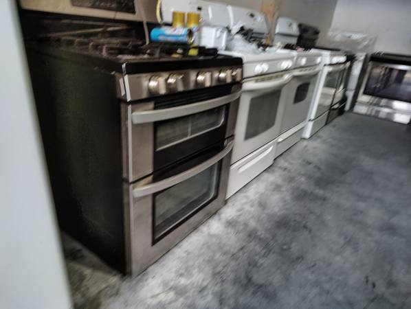 Stove. Delivery available 1