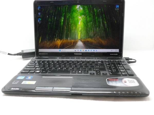 Windowsノート本体 TOSHIBA i7 /8GB /SSD128GB office2024 Quad Core i7 Toshiba Laptop w/Windows 11 Pro & Microsoft Office