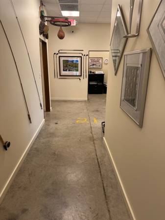 $950 / 175ft2 - One Office left spaces for rent near airport (NORTH CHARLESTON)64016107600002120