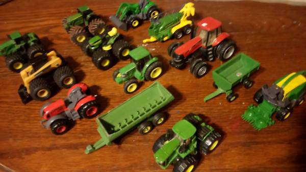 Mini John Deere monster treads and other little tractors 1