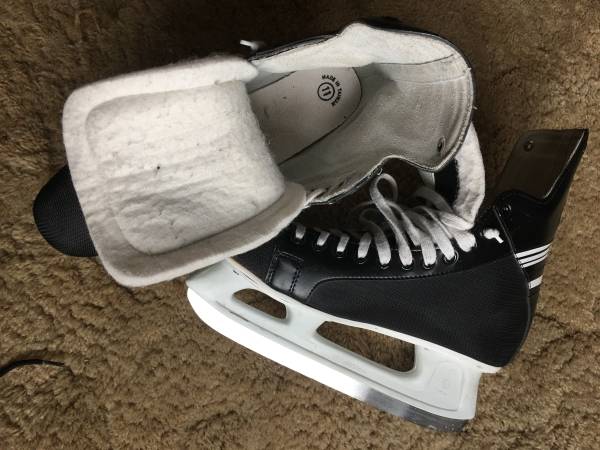 Skates 11M Like New 1