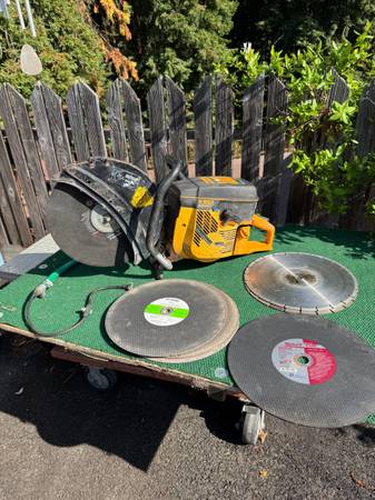 Partner/ Husqvarna K950 concrete and metal cutting chop saw. 1