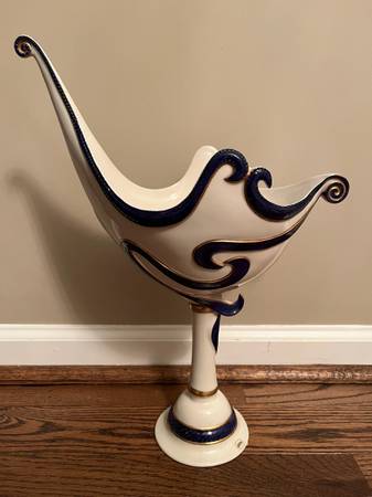 Porcelain Vase 1