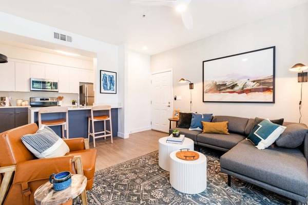 In-Home Washer & Dryer, Ceiling Fans, 1 BD 1