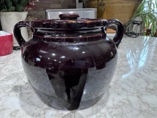 Vintage Brown Stoneware Bean Pot 1