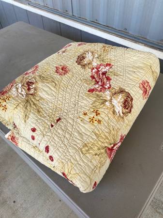 Bedspread for sale 1