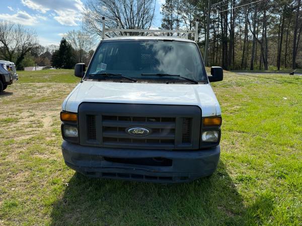 Furgoneta Ford E250 2013 - $3.900 (Woodstock)63621080484483122