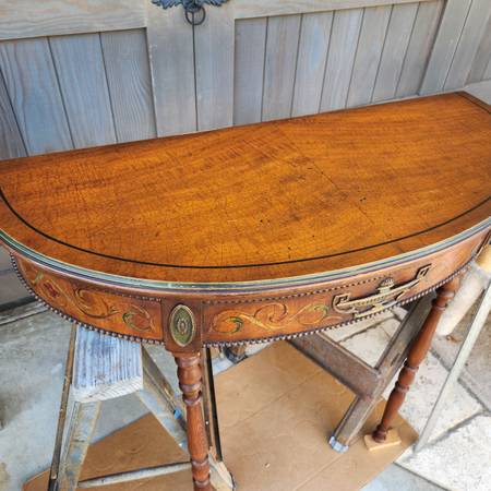 demi-lune console table 1