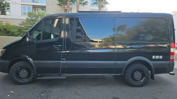 2014 Mercedes Sprinter, RV, 2.1 litros, diésel, 130,000 millas - $69,000 (Oeste de LA)63437427880321123