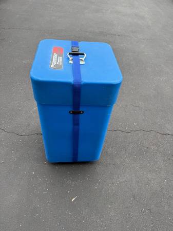 PROTECHTOR HARD SHELL CASE w/wheels 1