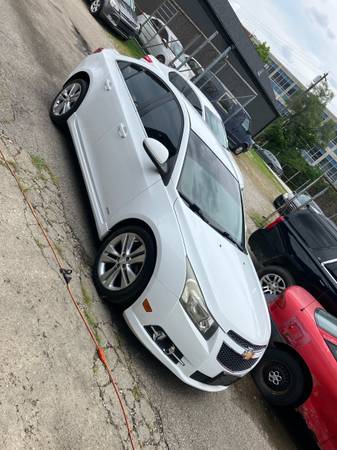 2012 Chevrolet cruze (Manual) - $2,250 (Cincinnati)63470602709377122