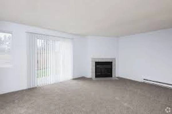 $1,725 / 2br - 890ft2 - This deal won't last long! Gorgeous 2 bed, 1.5 bath! Prime location. (Seattle - Bryn Mawr-Skyway)63910064430339122