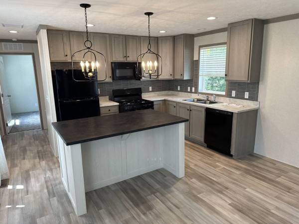$1,299 / 2br - 960ft2 - 2 Bedroom 2Bath Brand New Home-Don't miss out!!! (Grand Ledge)63620245452419121