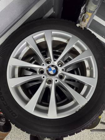 Bmw 17" wheels, cooper discoverer snow tires 225/50 r17 1