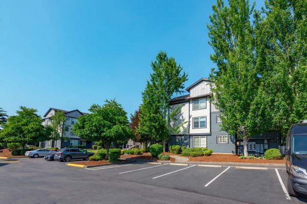 $2,080 / 2br - 1026ft2 - Spacious, Open Floor Plans, Garages & Covered Parking, Major Upgrades (Puyallup)63688369765891123