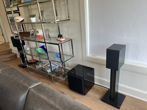 Bowers & Wilkins B&W 707 S2 Bookshelf Speakers + FS-700 S2 Stands - Pair 1
