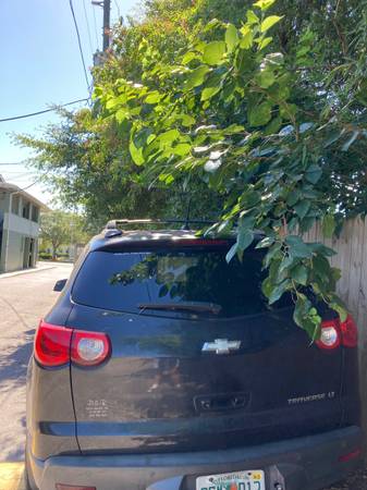 Chevy Traverse LT - $2,400 (Jacksonville)63470250998275122