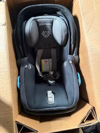 Used UPPAbaby Mesa V1 Car Seat 1