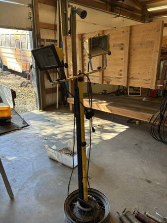 Halogen Light Stand 1