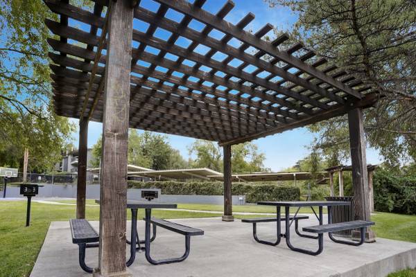 $1,350 / 2br - 990ft2 - Apartamento disponible AHORA - 2 dormitorios (Murray)63674364301697124
