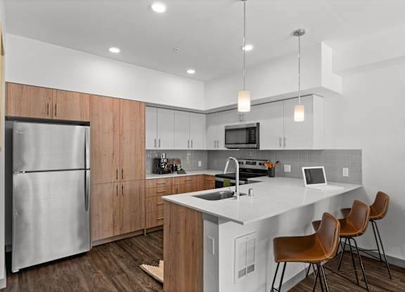 $2,560 / 2br - 920ft2 - Estaciones de carga para vehículos eléctricos, Sala de juegos, 2H/2B (601 South Shirley Street, Tacoma, WA)63659549310211121